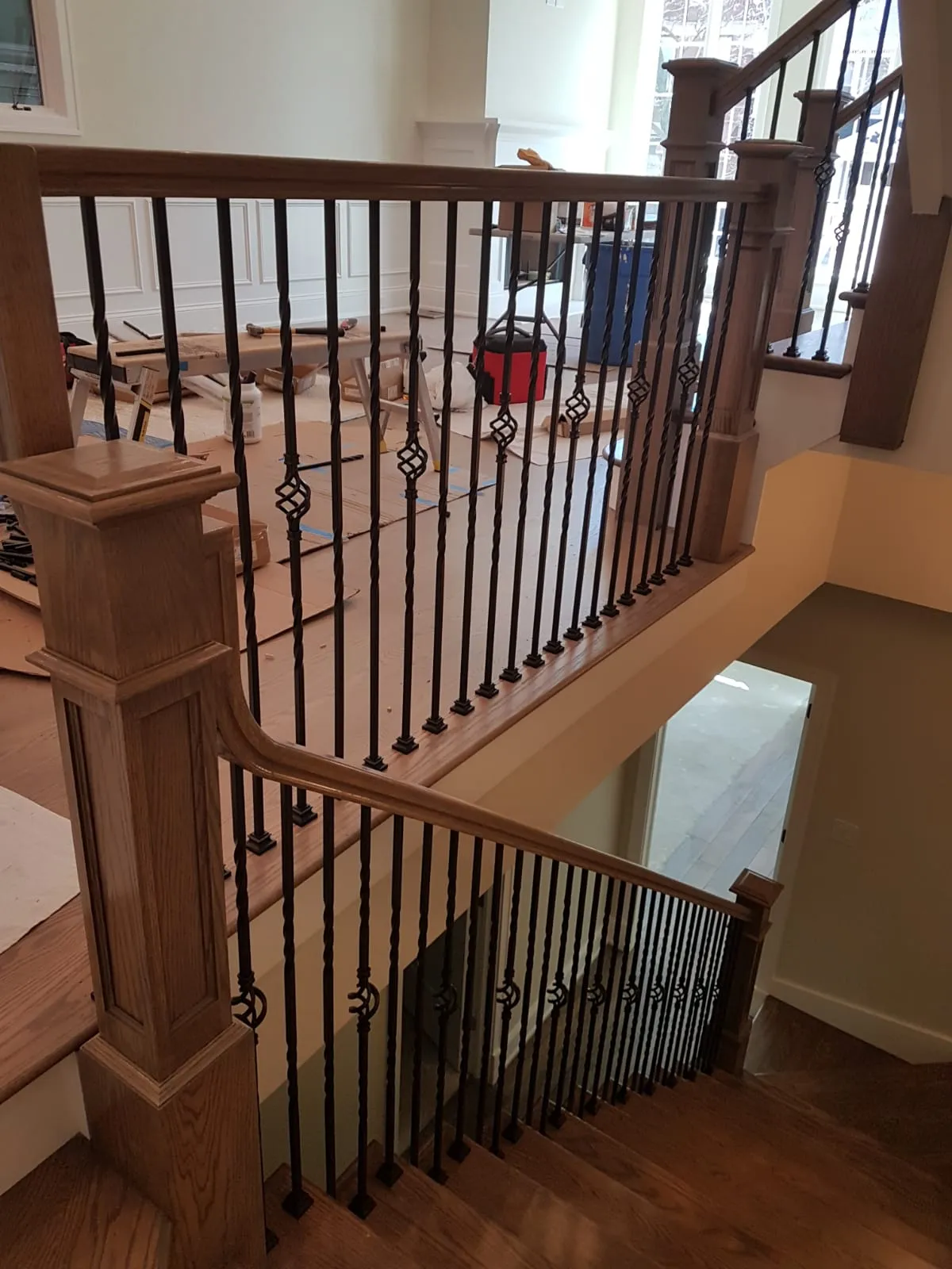 2550 Series 1TW Single Twist Iron Baluster
