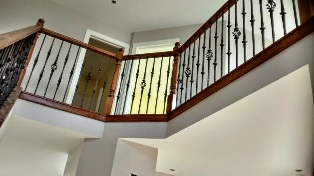 2571 Series M150 Double Knuckle Gothic Iron Baluster