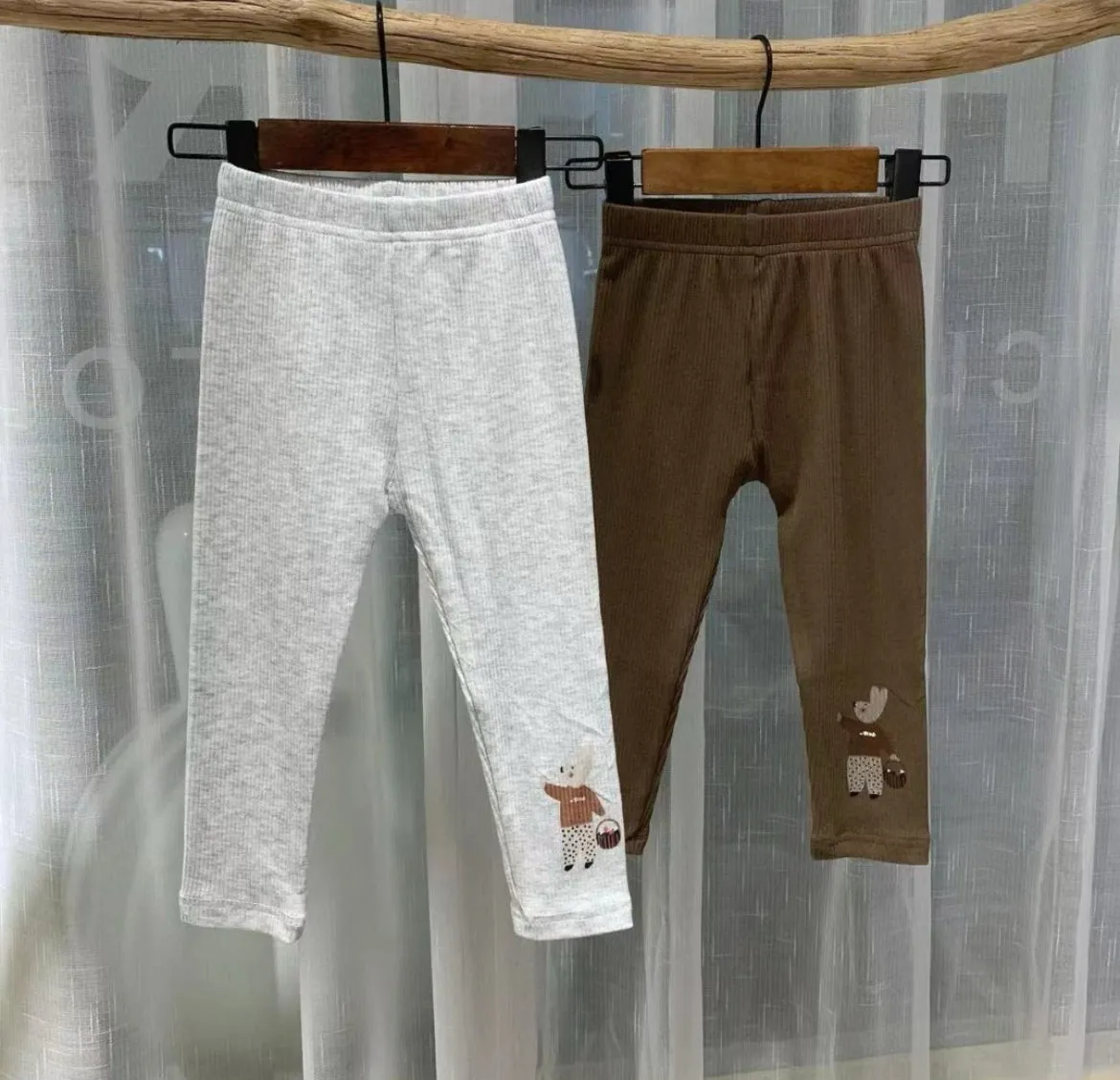 Aiai Ribbed Leggings (2 Colours)