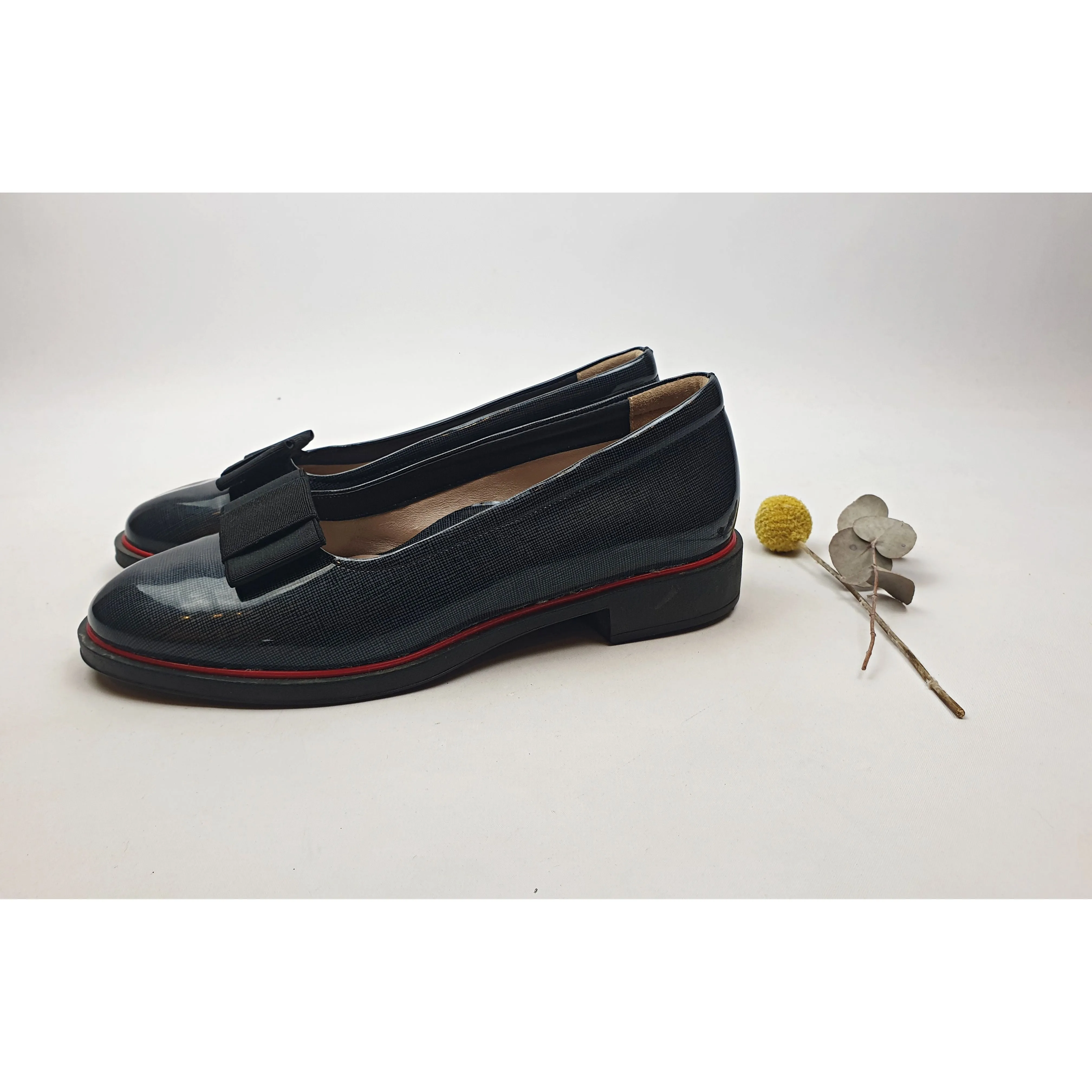 Beautifeel pre-owned flat shoes with patient black and grey micro crisso cross print size 37