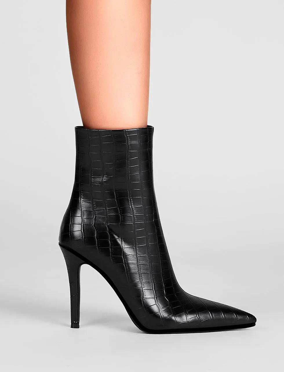 Black High Heel Pointed Toes Retro Short Boots Shoes