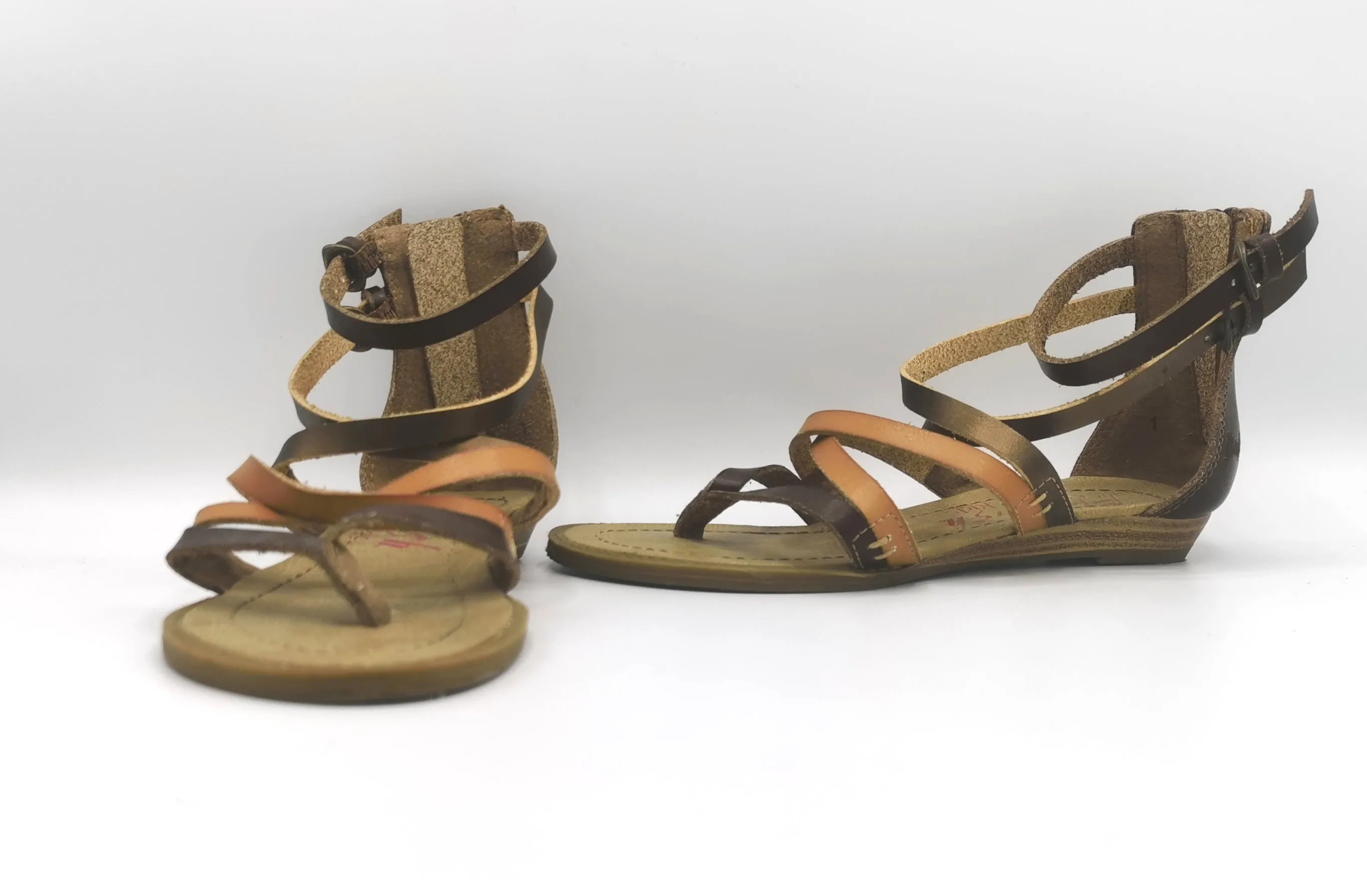 GIRL SIZE 1 YOUTH - BLOWFISH, Gladiator Sandals EUC B59