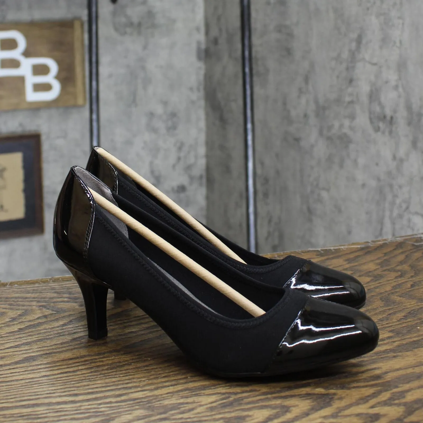 Lifestride Women's Parigi Stretch Dress Pump Shoes F1687M1 Black 8.5M