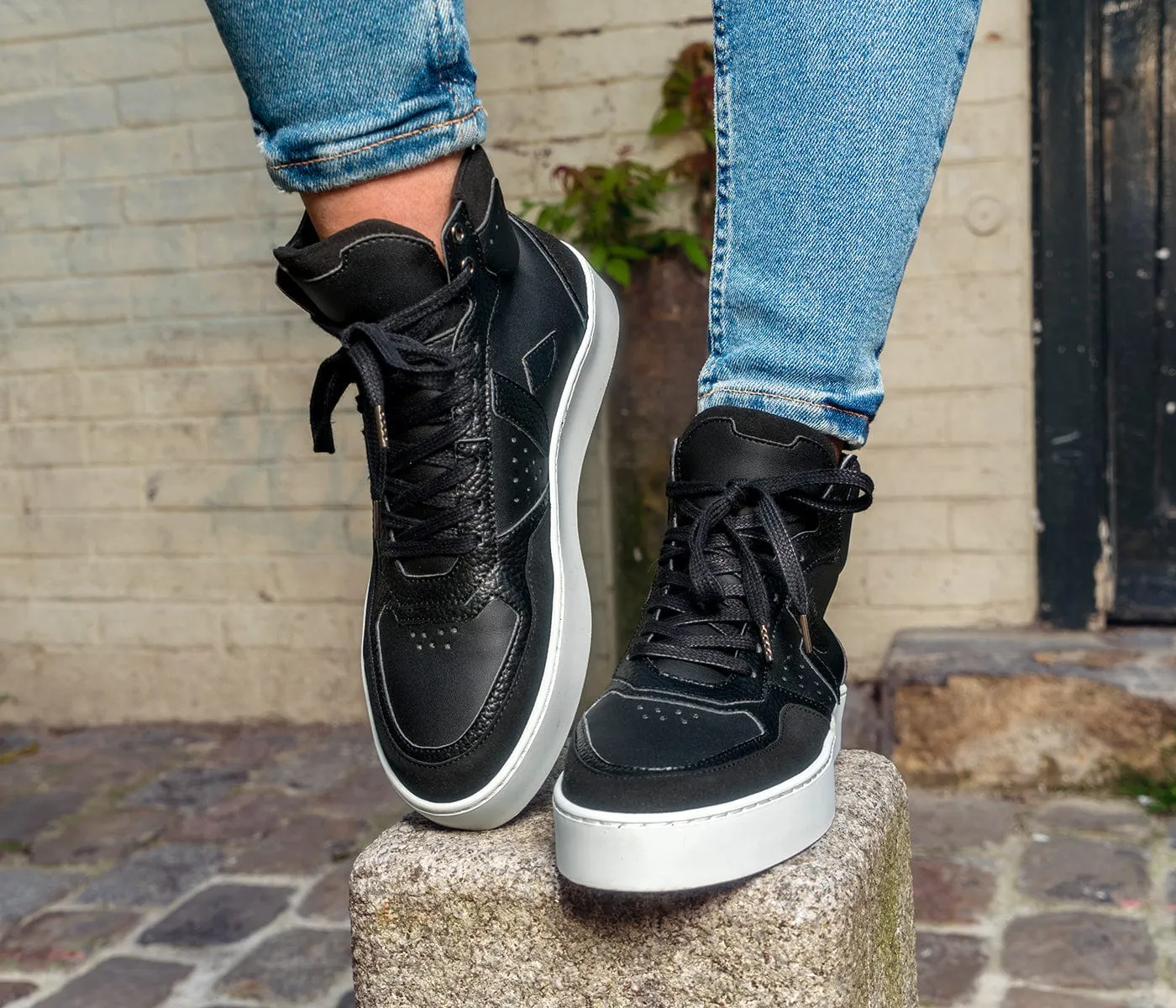 Mateo Unisex Biosourced & Recycled High-Top Sneakers | Black