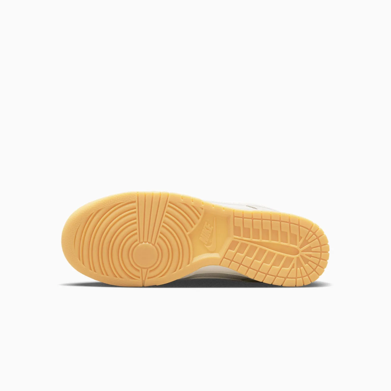 Men's Nike Dunk Low SE "If Lost Return To 1 Bowerman Drive"