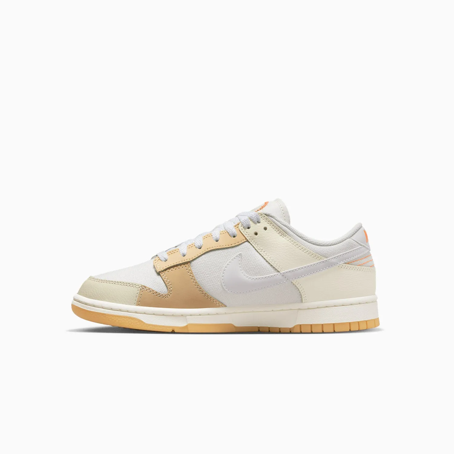 Men's Nike Dunk Low SE "If Lost Return To 1 Bowerman Drive"