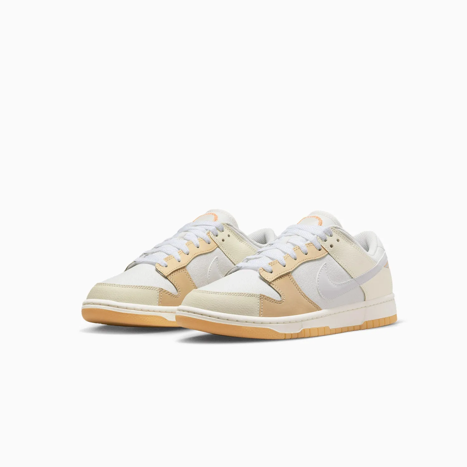Men's Nike Dunk Low SE "If Lost Return To 1 Bowerman Drive"