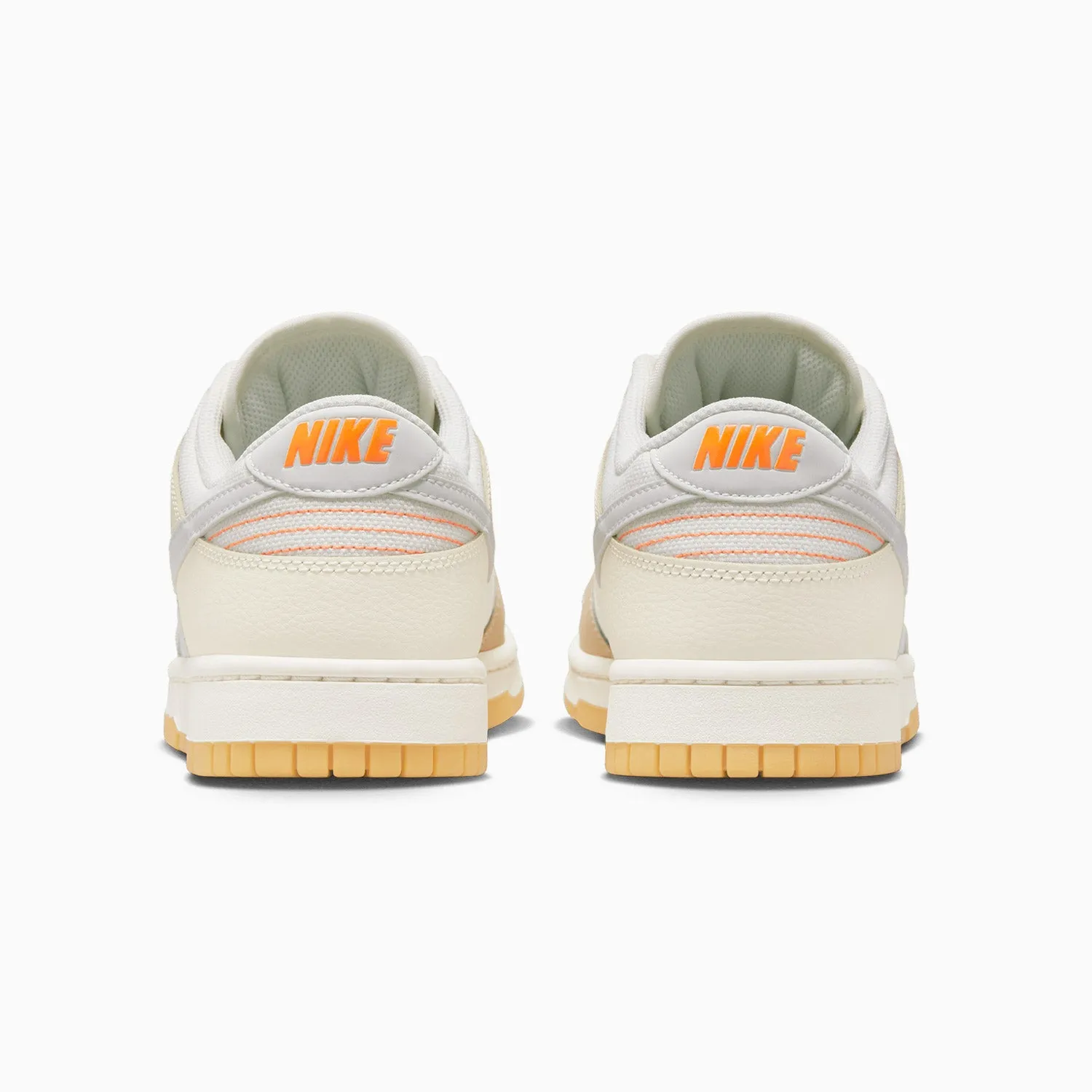 Men's Nike Dunk Low SE "If Lost Return To 1 Bowerman Drive"