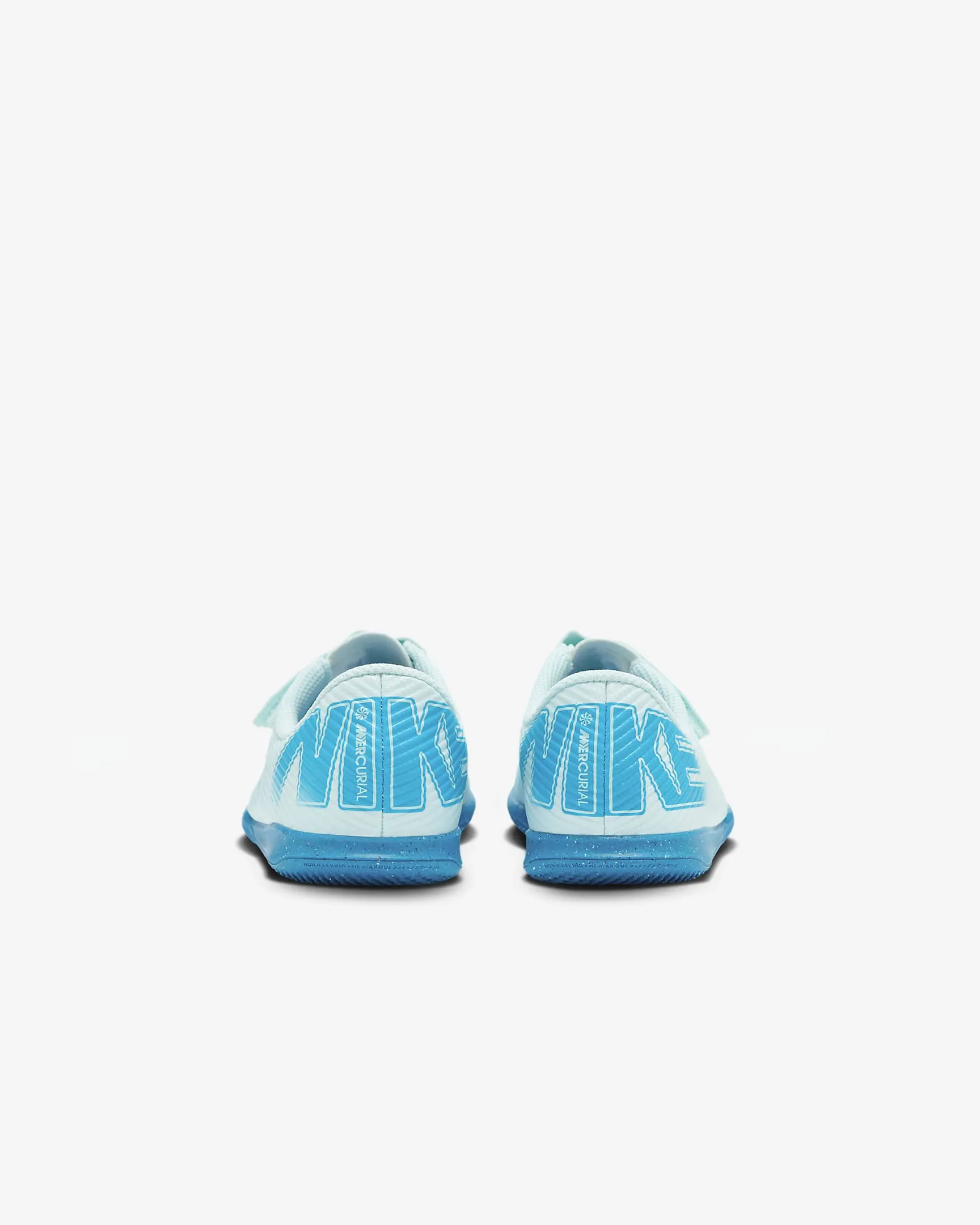 Nike Jr. Mercurial Vapor 16 Club Younger Kids' IC Low-Top Football Shoes