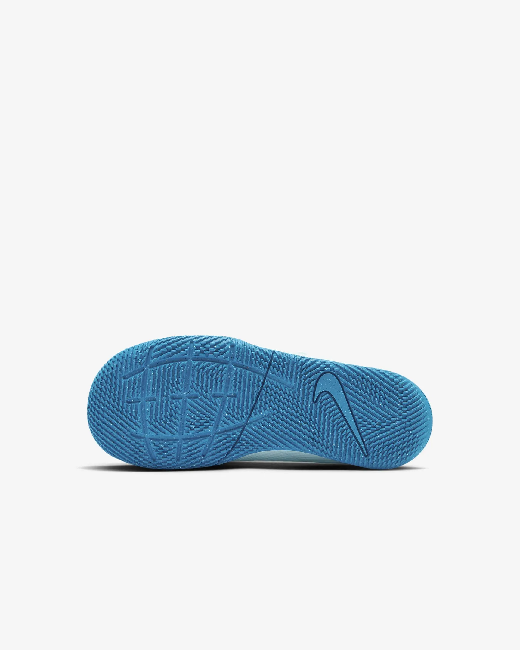 Nike Jr. Mercurial Vapor 16 Club Younger Kids' IC Low-Top Football Shoes