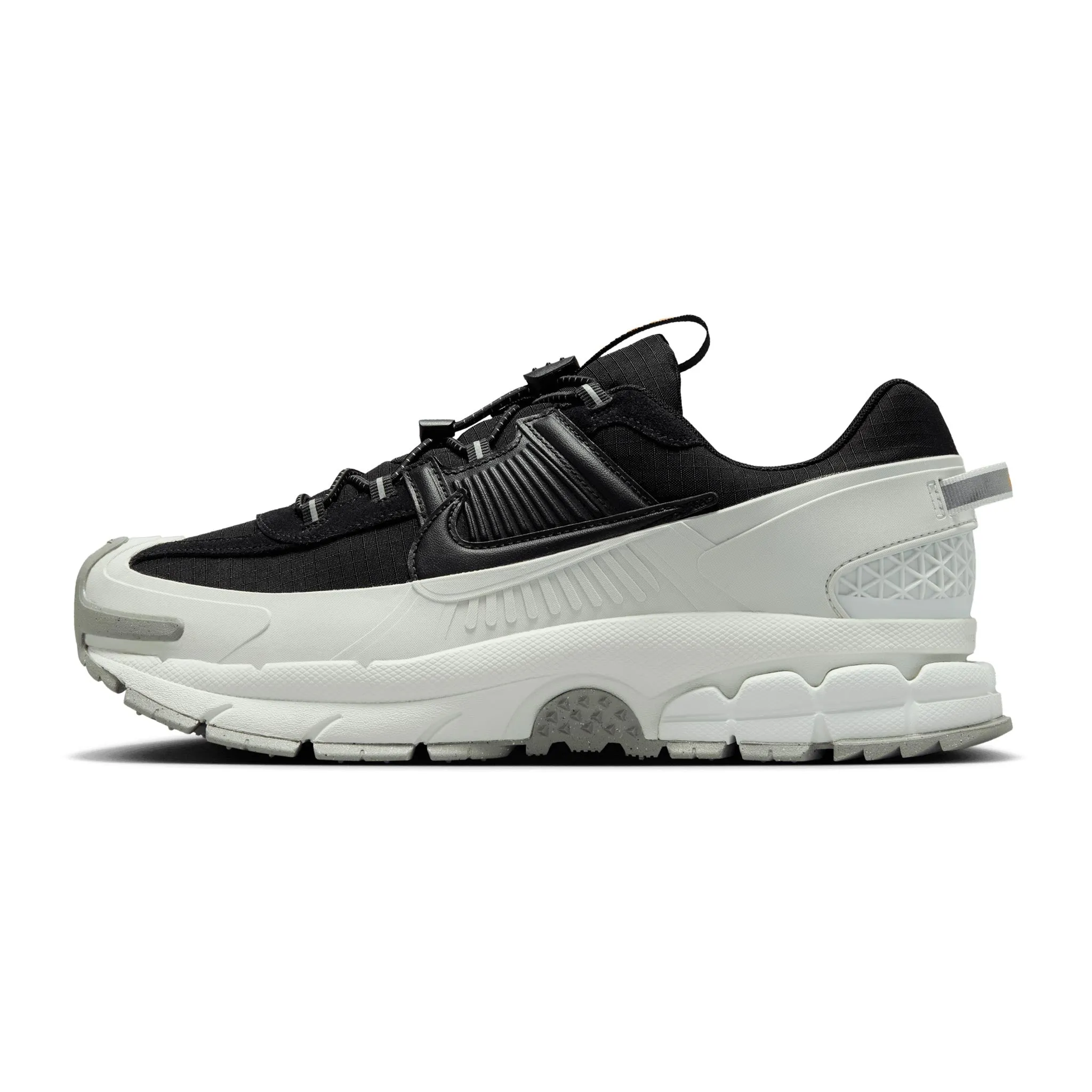 Nike Zoom Vomero Roam Black/Black-Light SIlver-Jade Horizon FV2295-001