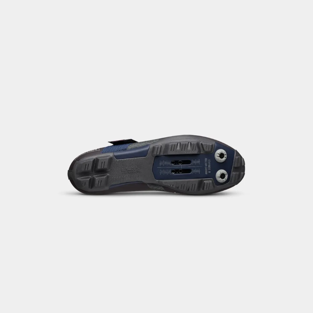 Pas Normal Studios x Fizik Ferox Carbon — Carbon Grey