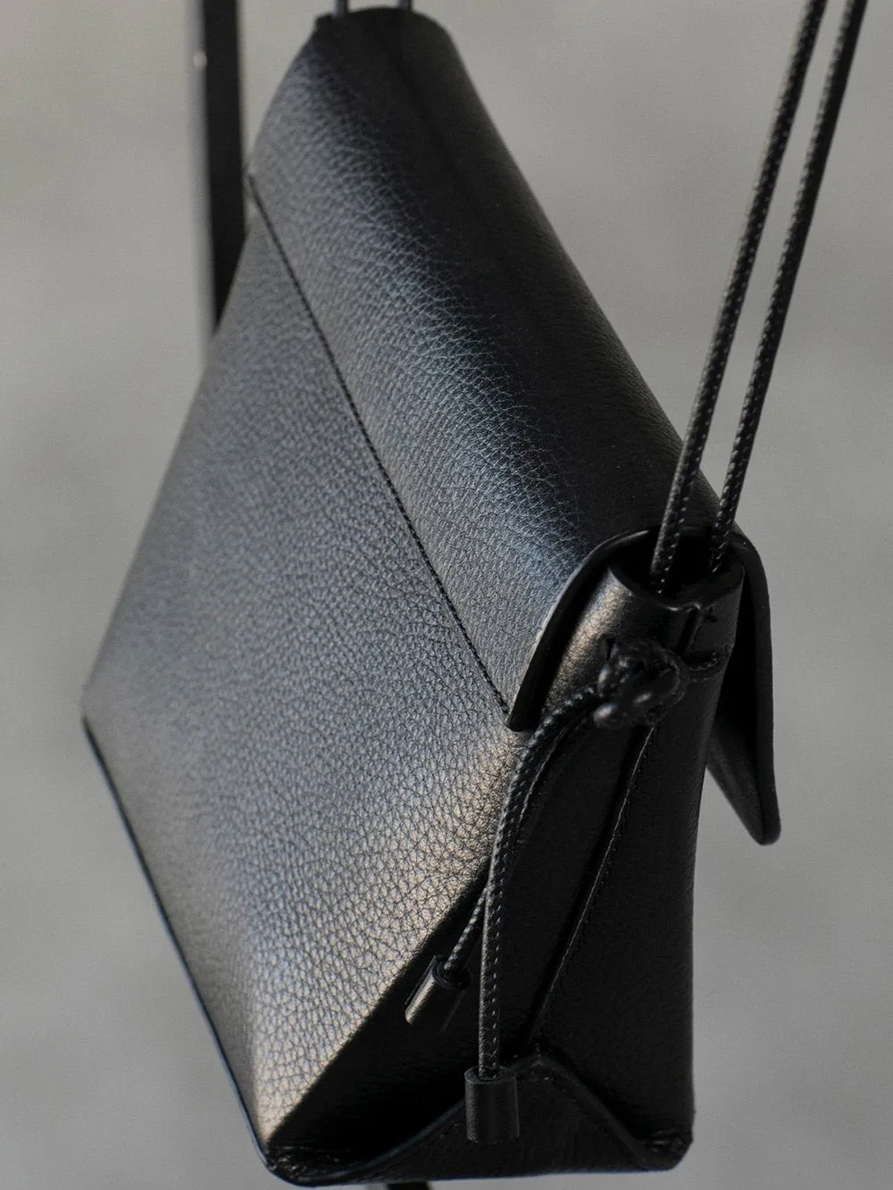 Perona   I   Bag - Cross Body Liz In Black