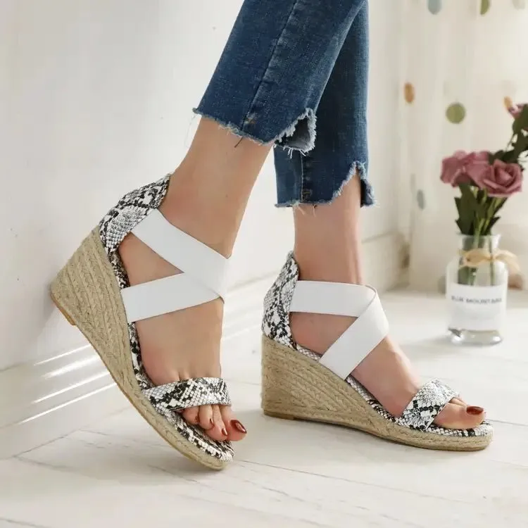 Snake Cross Lace Women's Shoes - Stylish Leopard Patterned Sneakers with Cross Straps