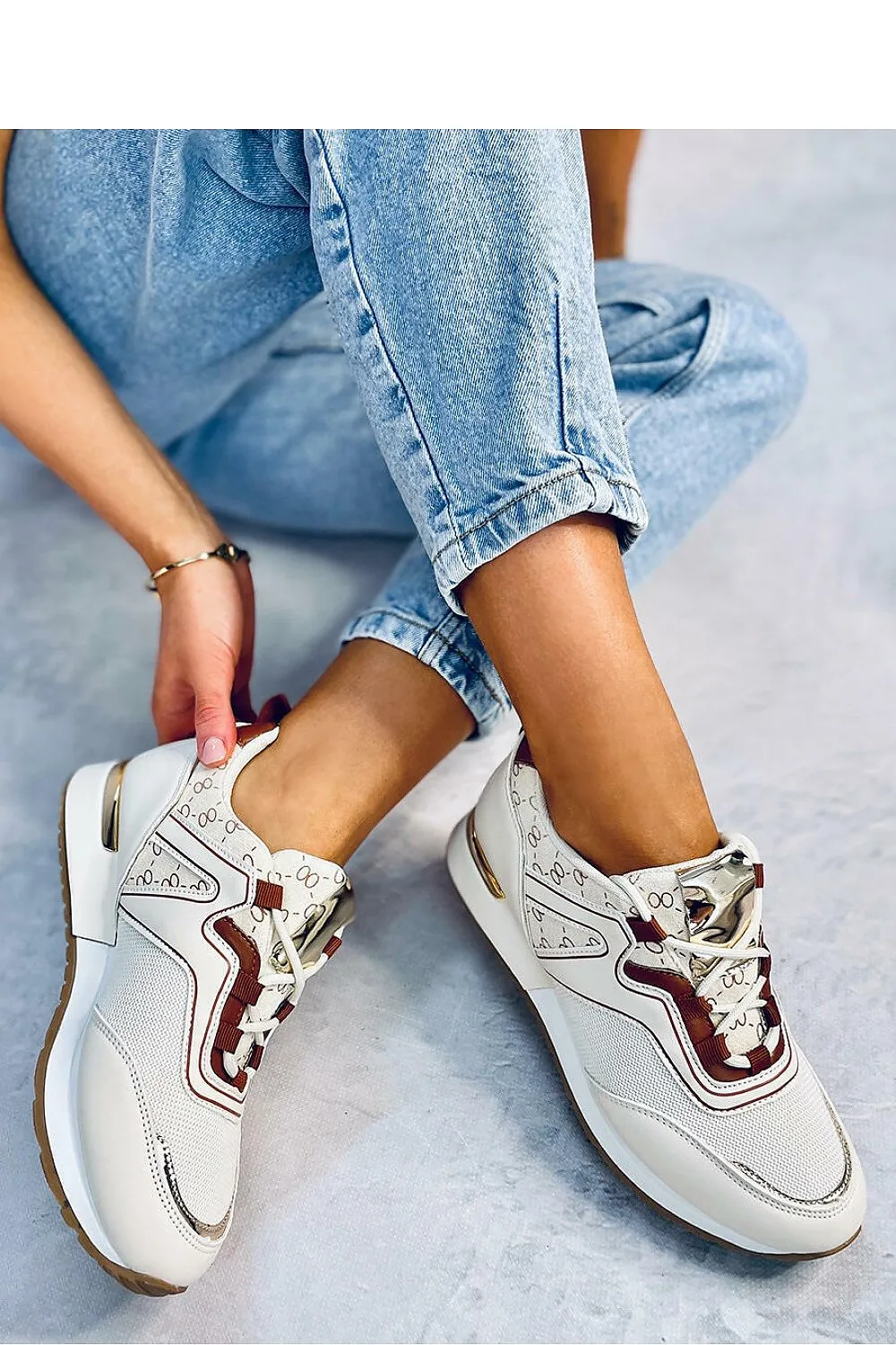 Sport Shoes