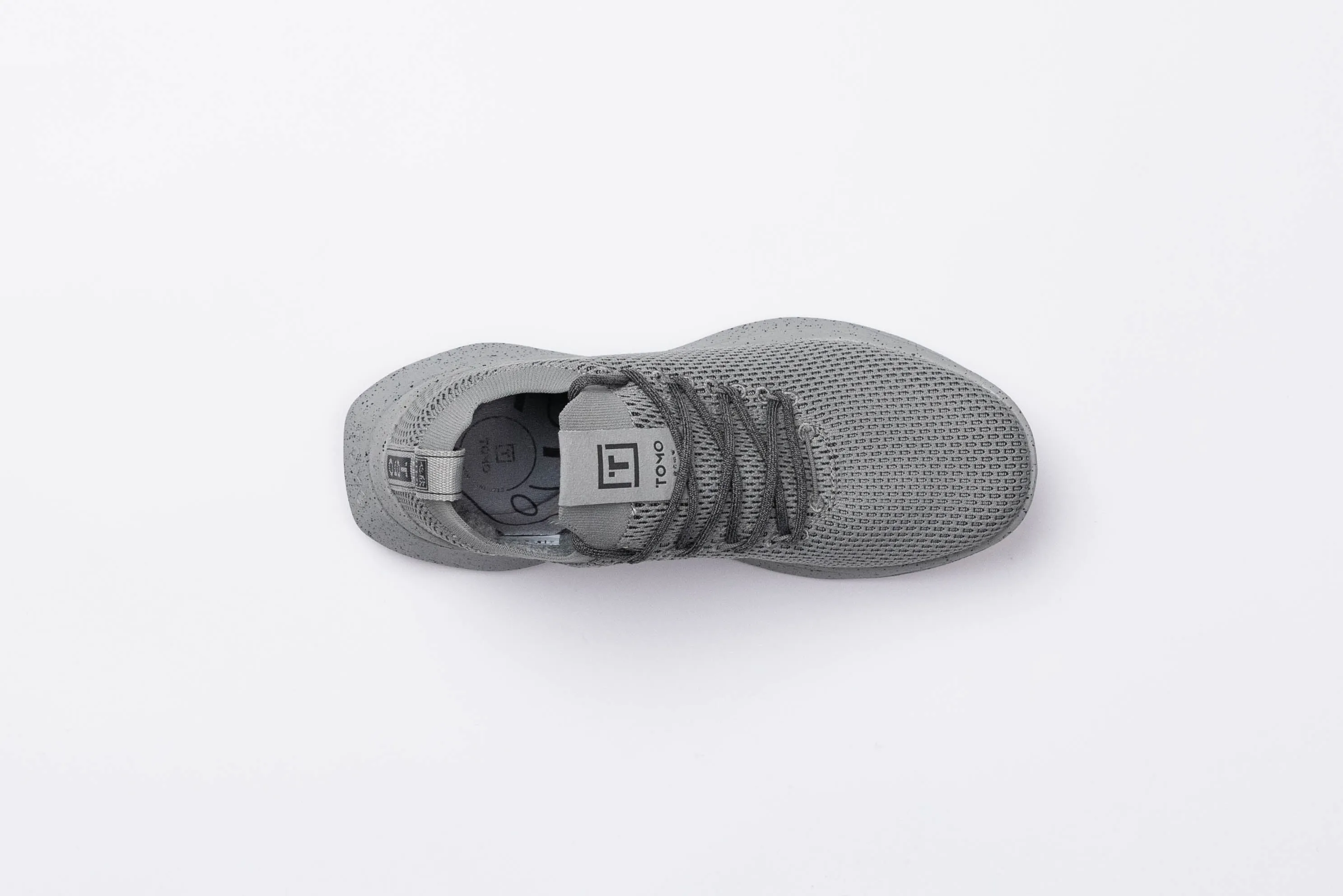 Tomo Alpha - Carbon Black