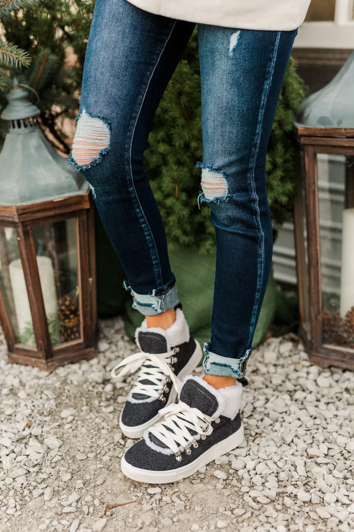 Very G Snuggly Sneakers- Charcoal