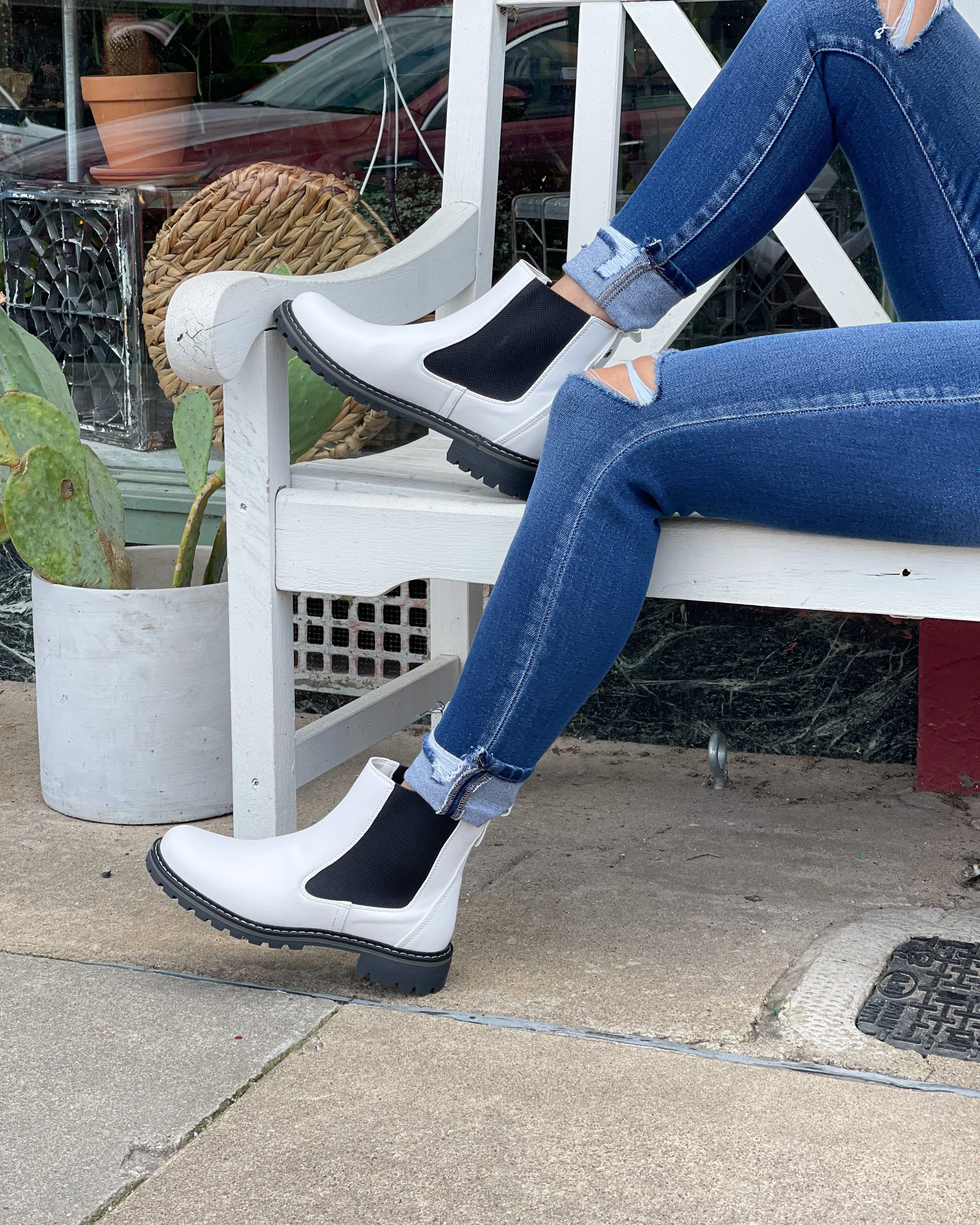 WHITE TO BE HONEST BOOT BY CORKYS