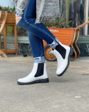 WHITE TO BE HONEST BOOT BY CORKYS