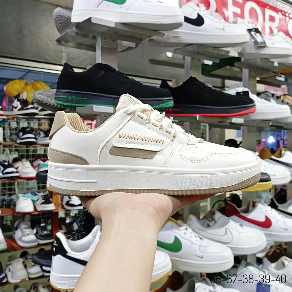 Women's Sneakers
