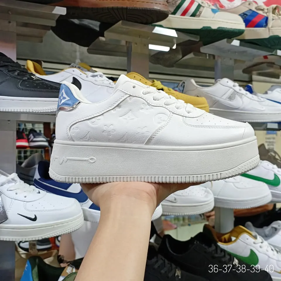 Women's Sneakers